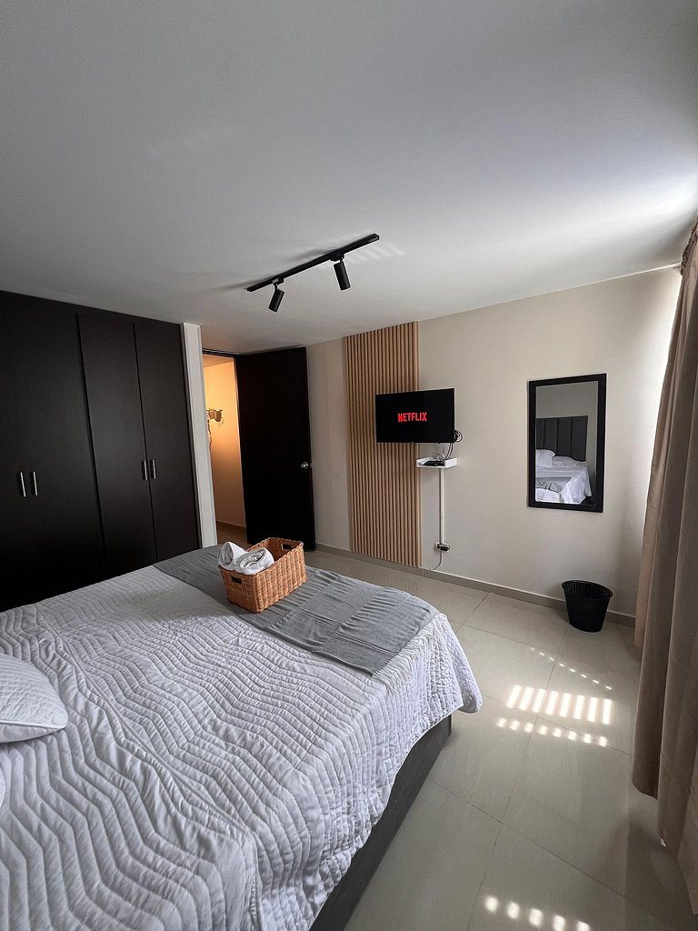 Lindo Apartamento cómodo, moderno y central 201.