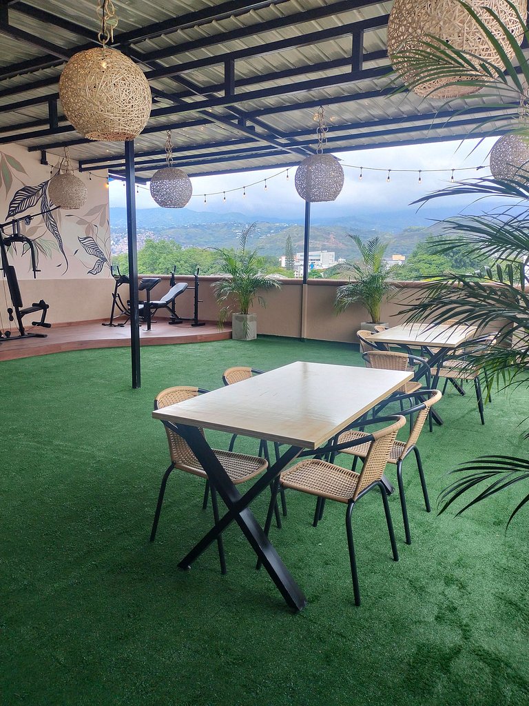 Lindo Apartamento cómodo, moderno y central 201.