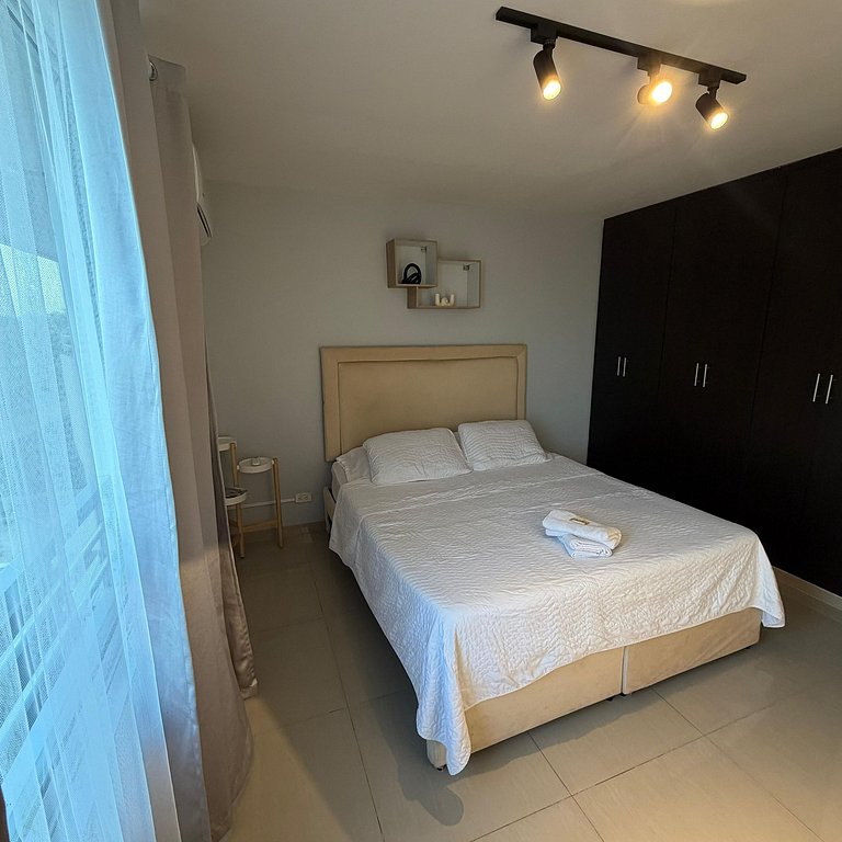 601 Moderno apartamento central