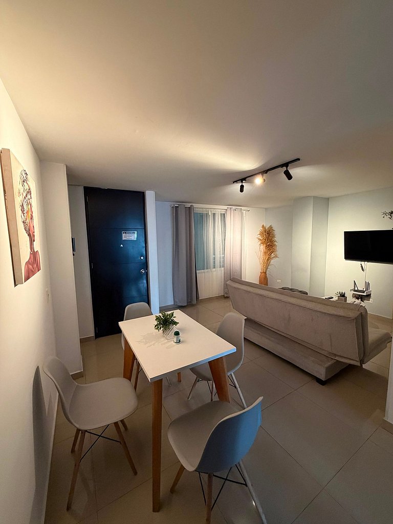 Confortable y lindo apartamento 302